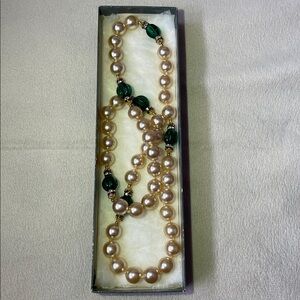 Vintage 1950’s Elegant Faux Pearl & Green Bead Necklace. 26”